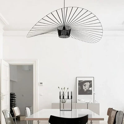 Rosland Vertigo Pendellampe – Elegant Chapeau de Paille Design i Metal og Glas Bonusvis