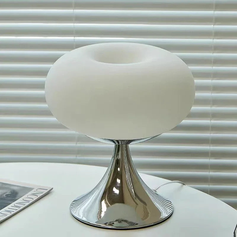 Æble-bordlampe i antik stil Bonusvis