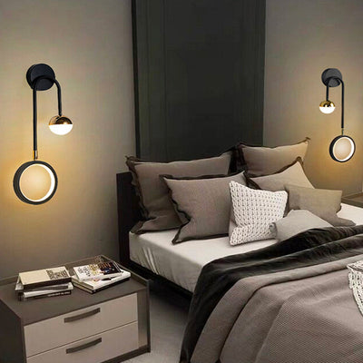 Lysandra LED Væglampe – Moderne Design i Guld og Sort med Inkluderet LED-pære Sort Bonusvis