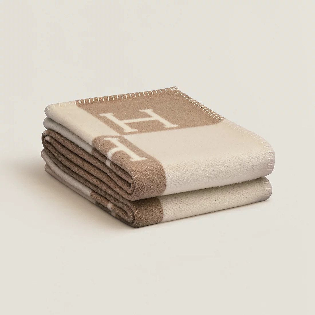 LuxBlanket Plaid – Luksuriøs og Komfortabel Tilføjelse til Dit Hjem Beige 140x170 cm Bonusvis