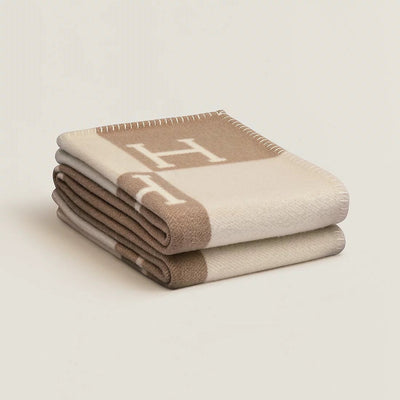 LuxBlanket Plaid – Luksuriøs og Komfortabel Tilføjelse til Dit Hjem Beige 140x170 cm Bonusvis
