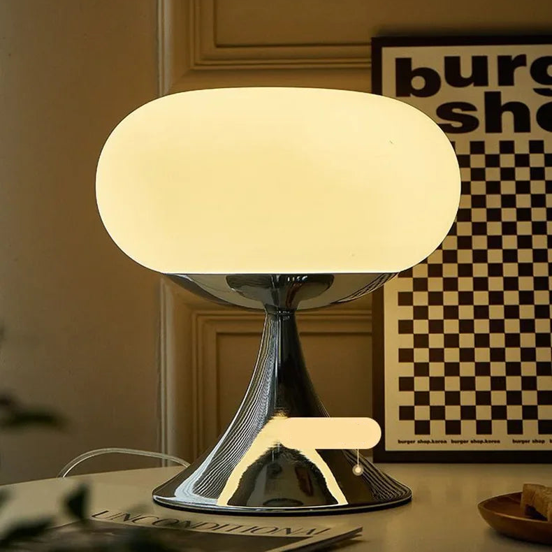 Æble-bordlampe i antik stil Bonusvis