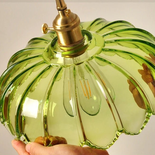 Pendellampe i Glas og Kobber – Elegant Blomsterdesign med Justerbar Belysning Bonusvis