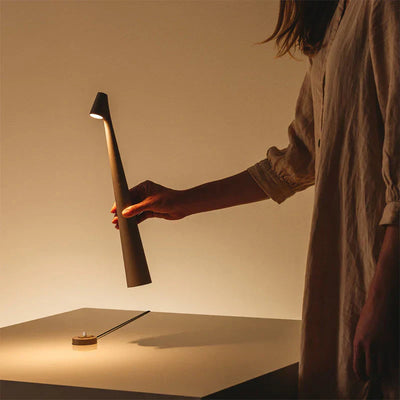 LumiFlex Trådløs LED Bordlampe – Minimalistisk Design med Touch-Dæmpning Bonusvis