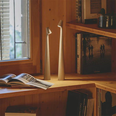 LumiFlex Trådløs LED Bordlampe – Minimalistisk Design med Touch-Dæmpning Bonusvis