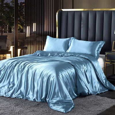 Luxe Silk Sengelinned – 4 Deles Sæt (Dynebetræk, Lagen og 2 Pudebetræk) Himmelblå Bonusvis