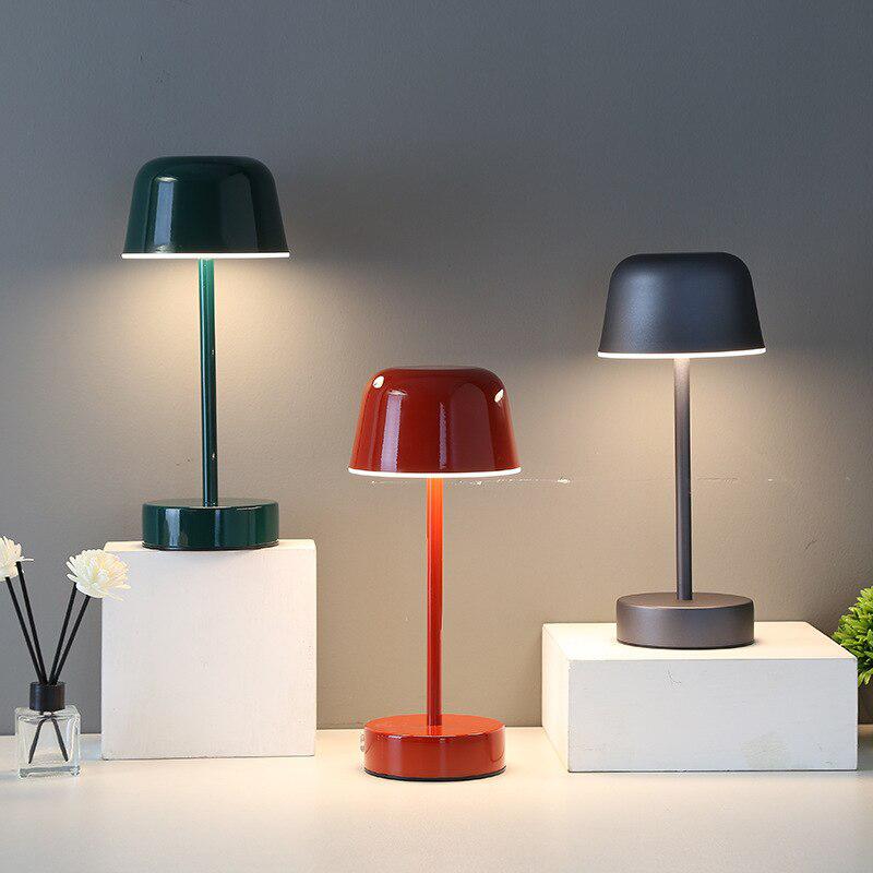 Bordlampe Champignon – Naturligt Design med Taktile Kontroller og Blødt LED-lys