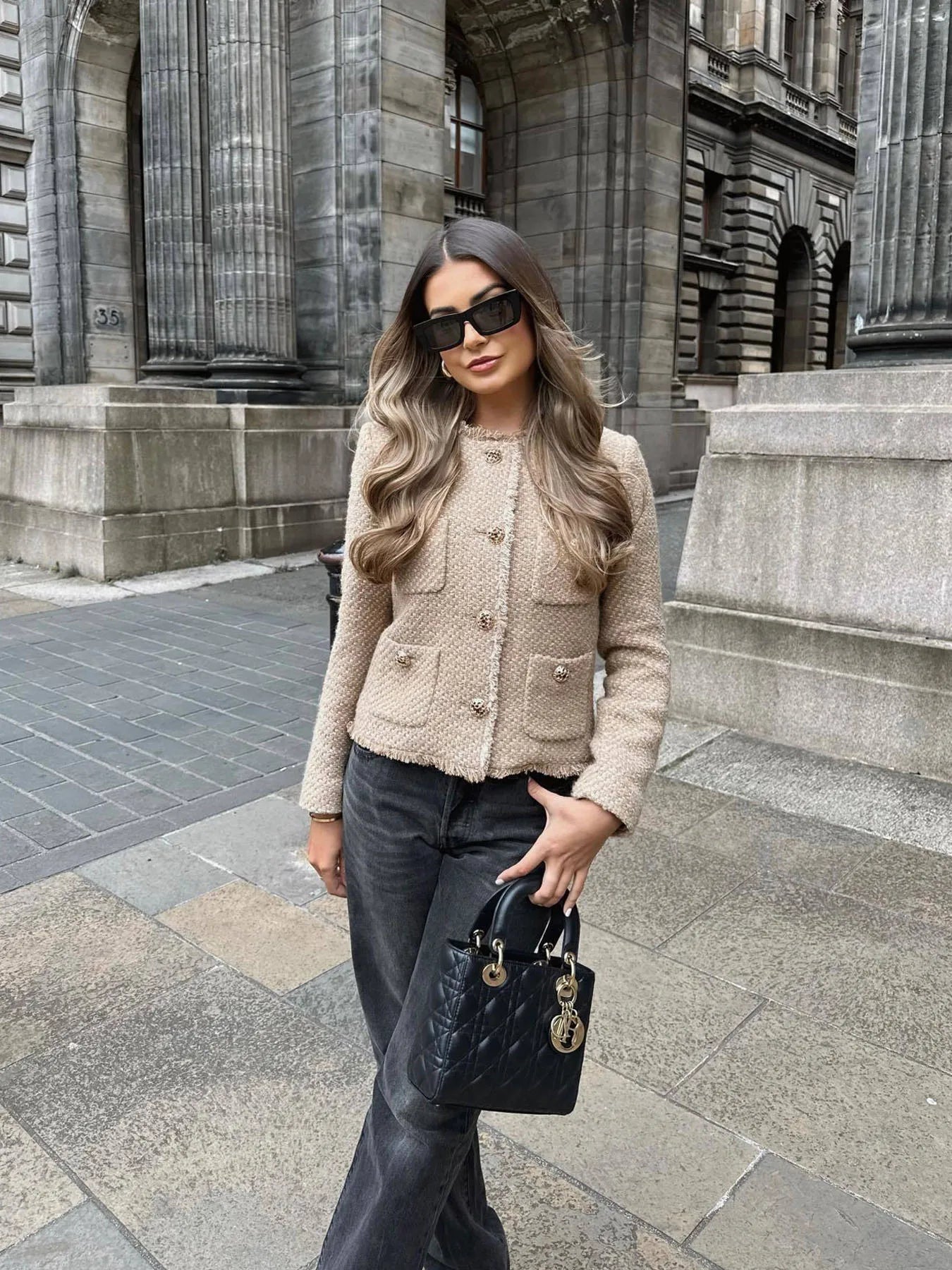 Melinda Tweed-Blazer – Klassisk med Et Strejf af Coolness Bonusvis