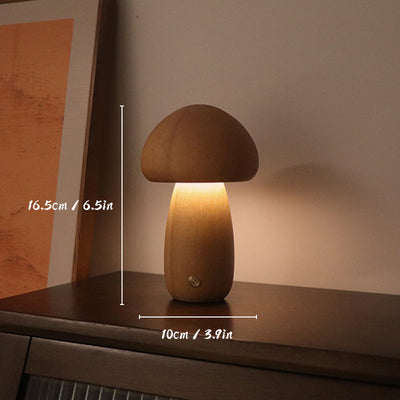 MushLume – Genopladelig Svampebordlampe i Træ Misterlamp