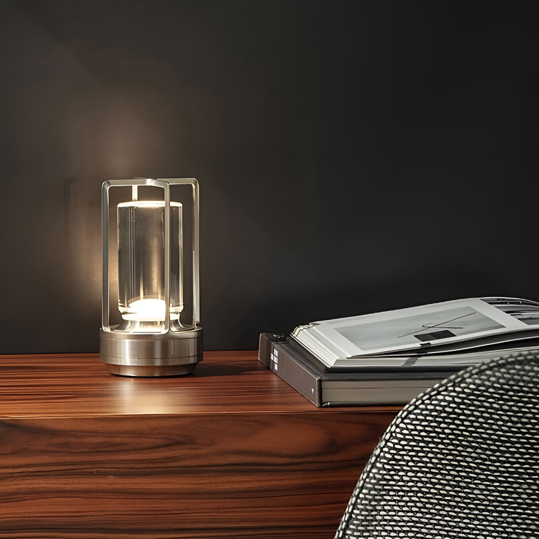 ElegantLight Bordlampe – Stilfuld og Funktionel Løsning til Indendørs og Udendørs Brug Bonusvis