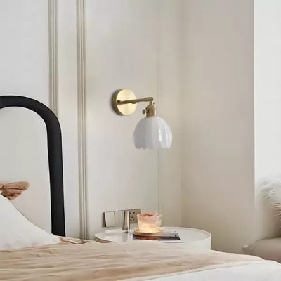 TulipGlow – Retro Blomsterknop Væglampe i Glas Bonusvis