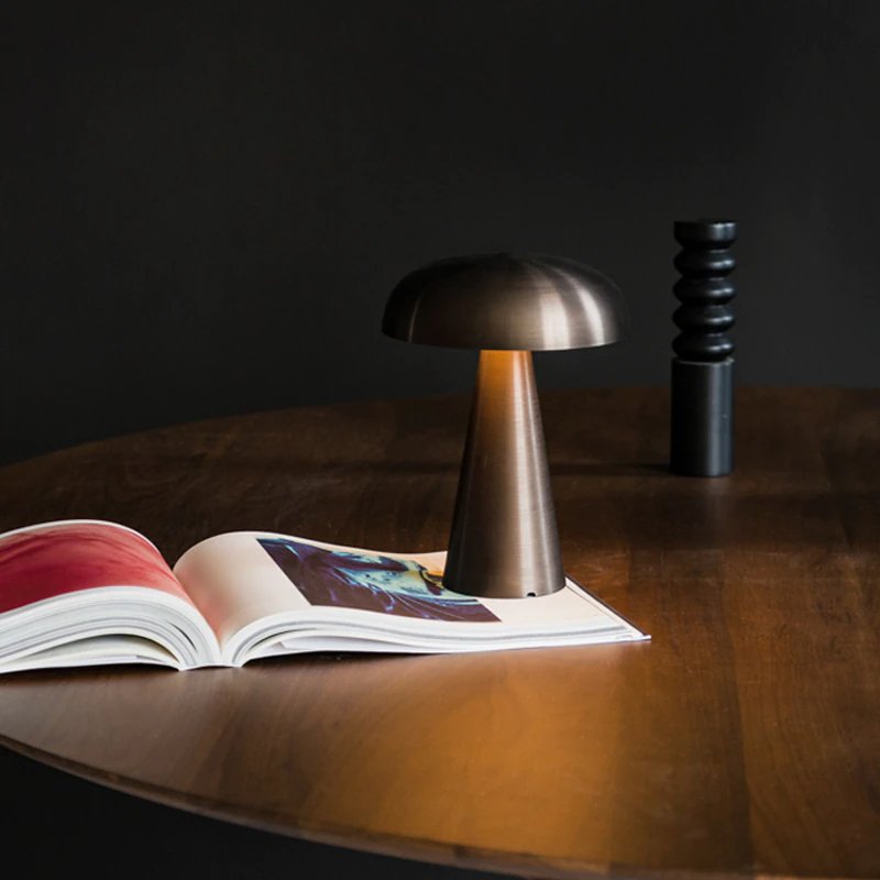 LumiTouch – Elegant Dæmpbar Bordlampe Bonusvis
