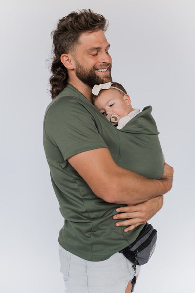 Premium T-shirt Bæresele – Komfortabel og Ergonomisk Babybærer Far grøn Bonusvis