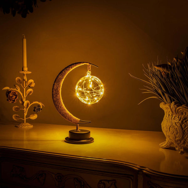 Globe Luna Lampe – Unik Månelys Design til Hygge og Stil Guld Bonusvis